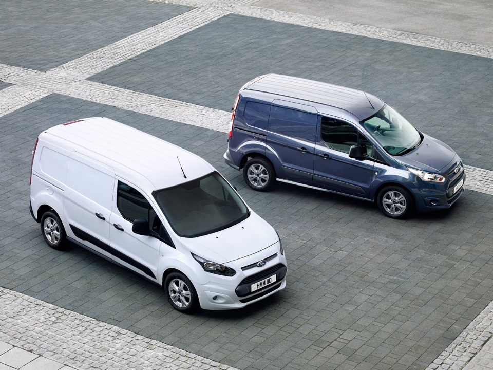 Fiat Doblo Nuovo VS Ford Tourneo Connect 2013 4