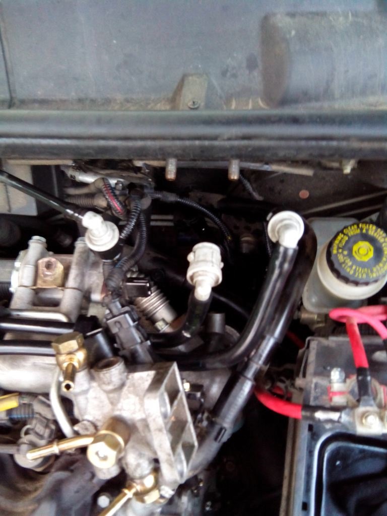 Заміна паливного фільтра Fiat Doblo 1.9 JTD 3
