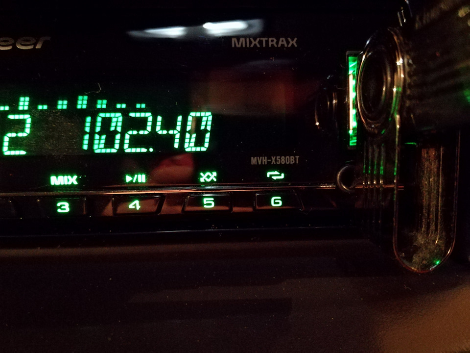 Купивши нового Pioneer mvh-x580bt 2