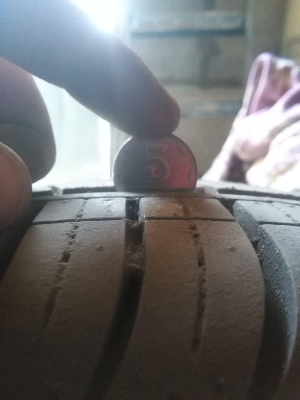 Продам гуму Pirelli185*65*92T 3