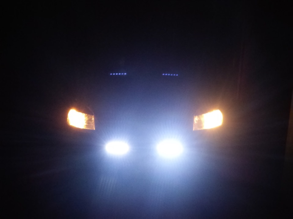 Дневні ходові вогні (DRL) 1