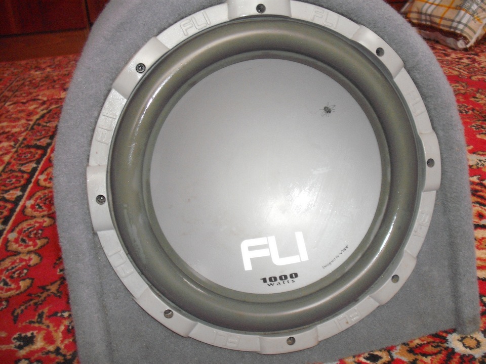 Продам активний сабвуфер Active FLI TRAP 12 4