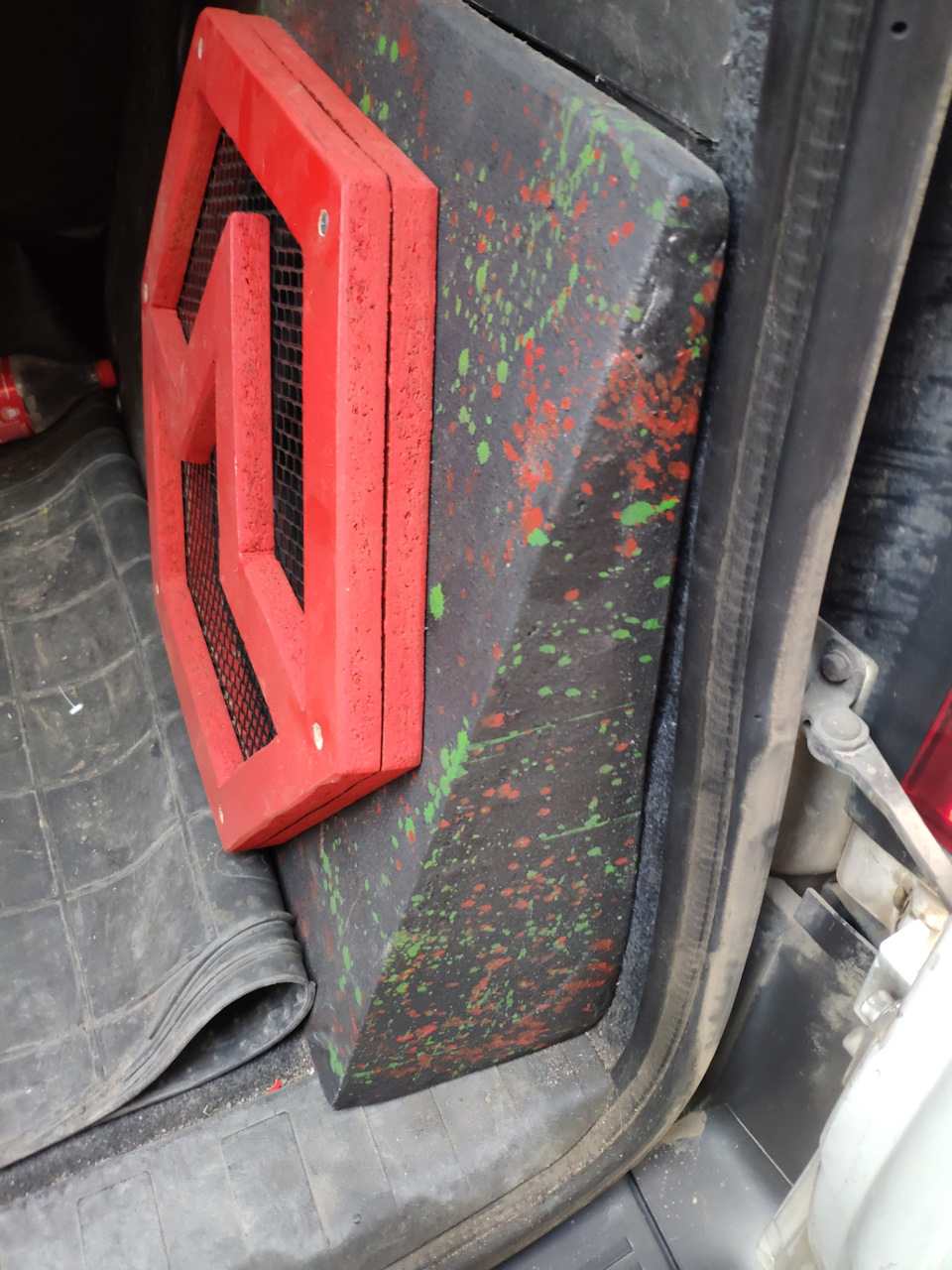 Продам короб стелс під 12 сабвуфер у fiat doblo 2