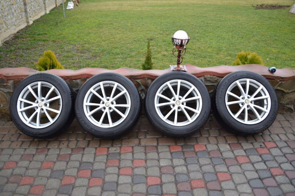 Продаю 5x98 R17 2