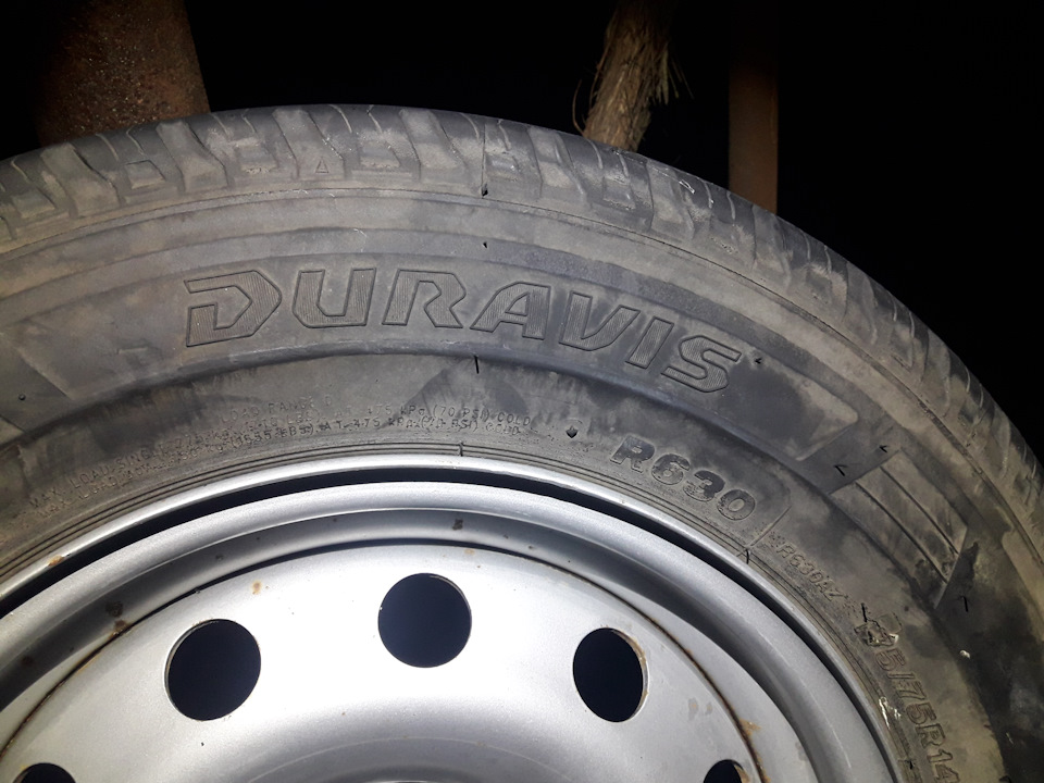 Потрібна шина 1шт Bridgestone Duravis R630 175/75/14C 2