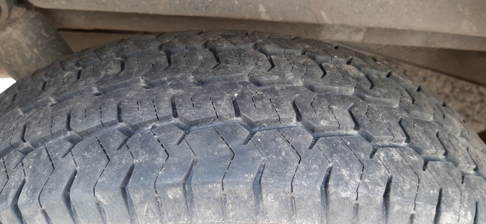 Змінив зимову гуму ззаду SUNFULL SF-05 та спереду Kapsen Practica / Durable Max 2