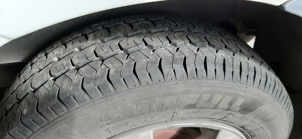 Змінив зимову гуму ззаду SUNFULL SF-05 та спереду Kapsen Practica / Durable Max 5