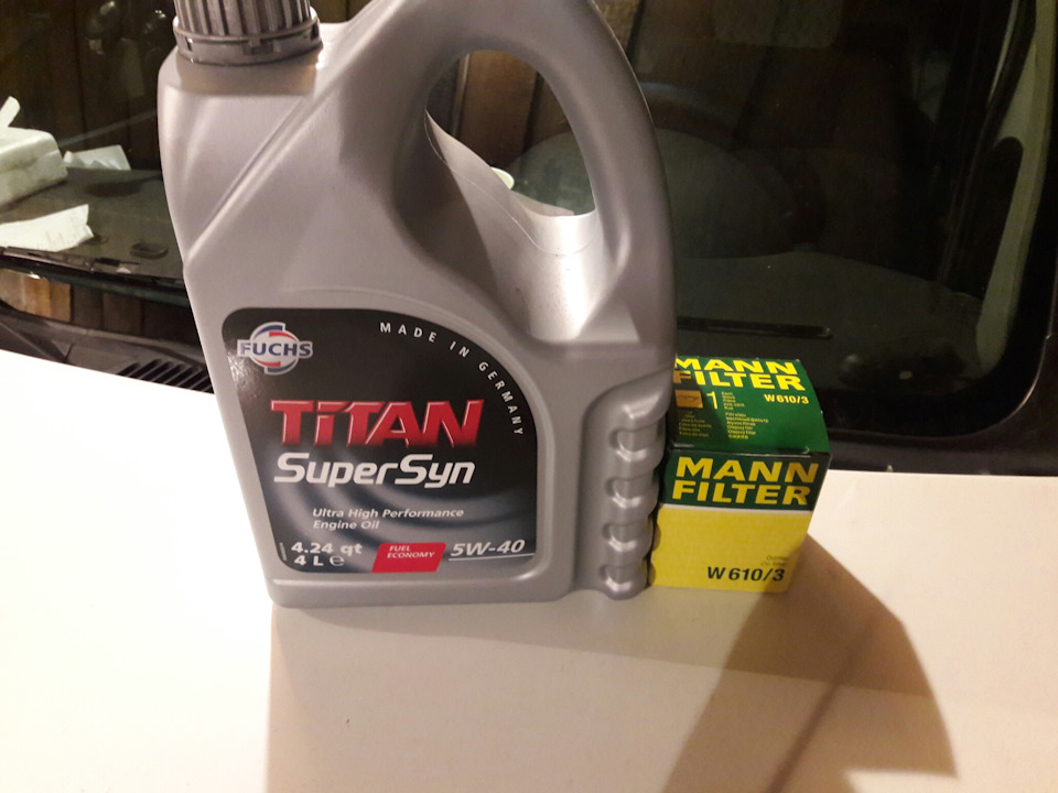 Заміна мастила Titan super syn 5w40 + Man w610/3 1