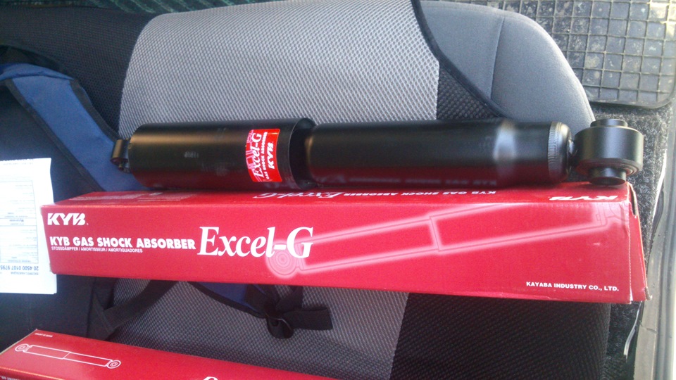 KYB Excel-G 4