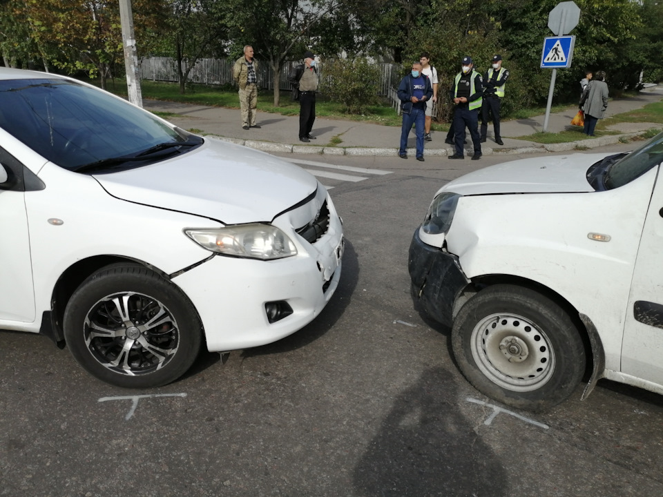 в мене врізалися))) 2