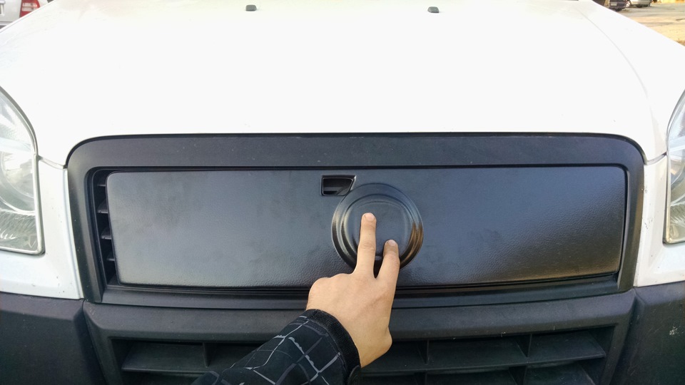Зимова заглушка радіатора Fiat Doblo 4