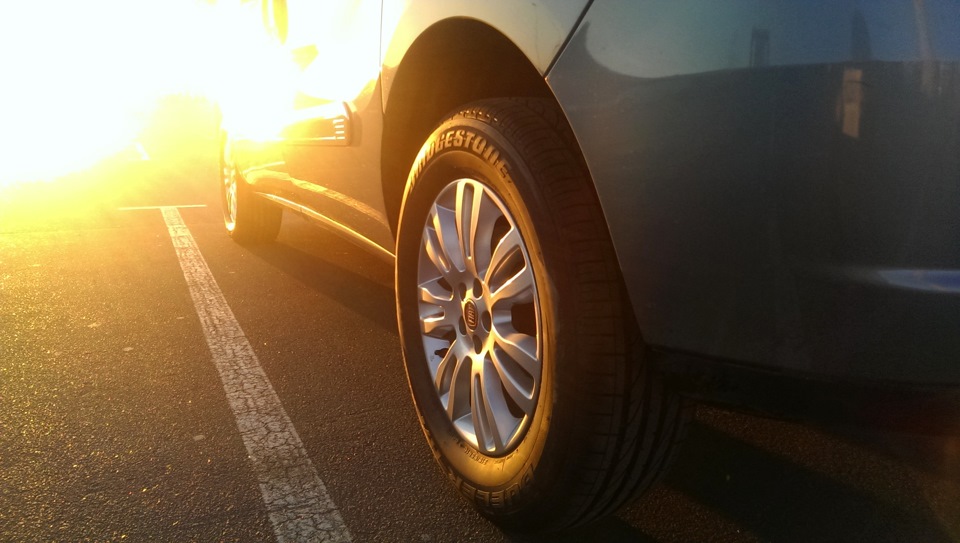 Літня гума Bridgestone Dueler H/P Sport 3