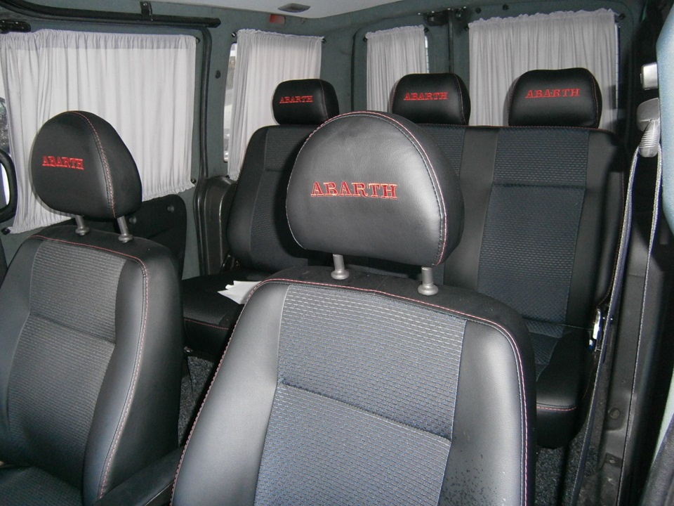 Перішить салон :) в Doblo Abarth 5