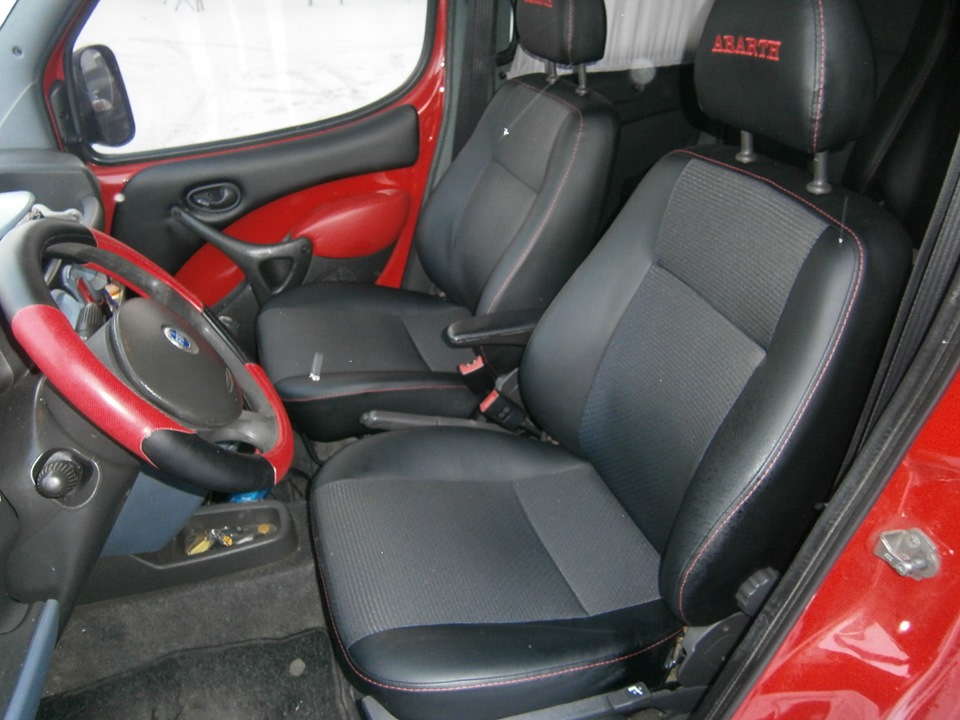 Перішить салон :) в Doblo Abarth 4