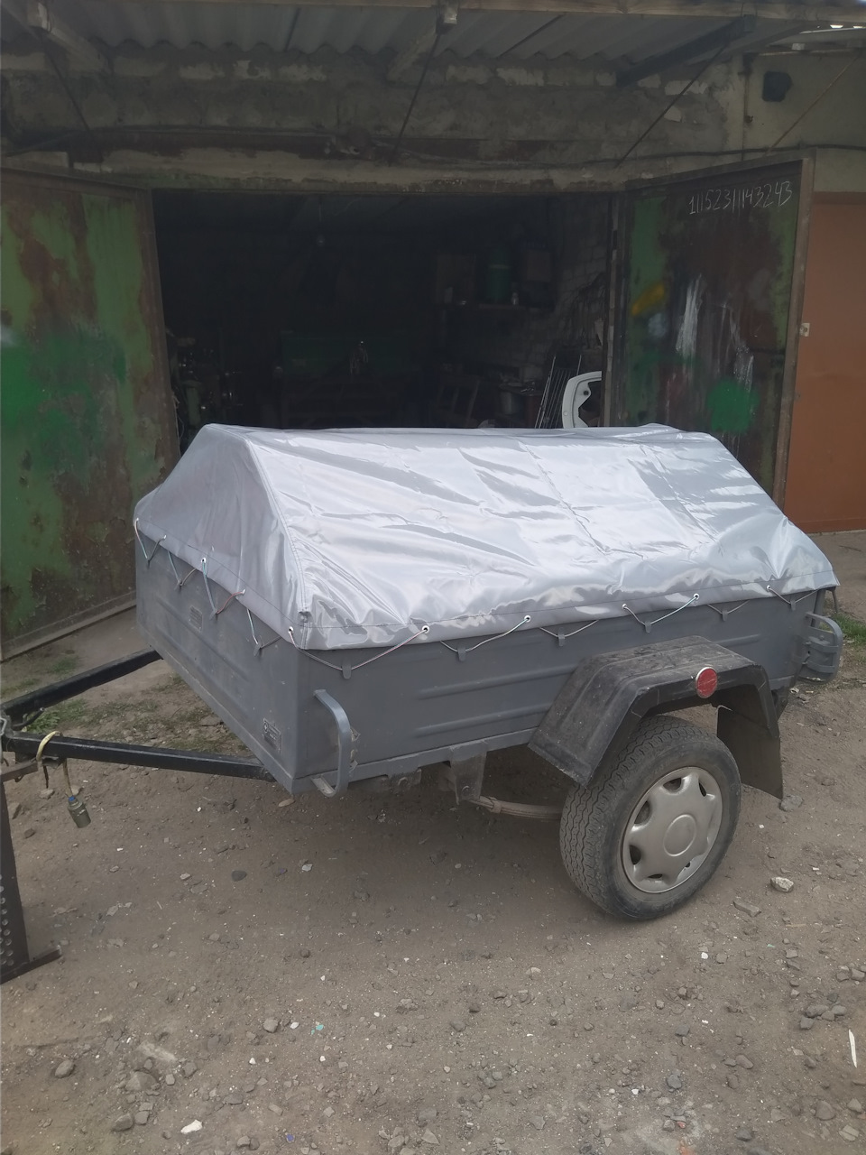 Тент на причіп Невелика обновочка 1
