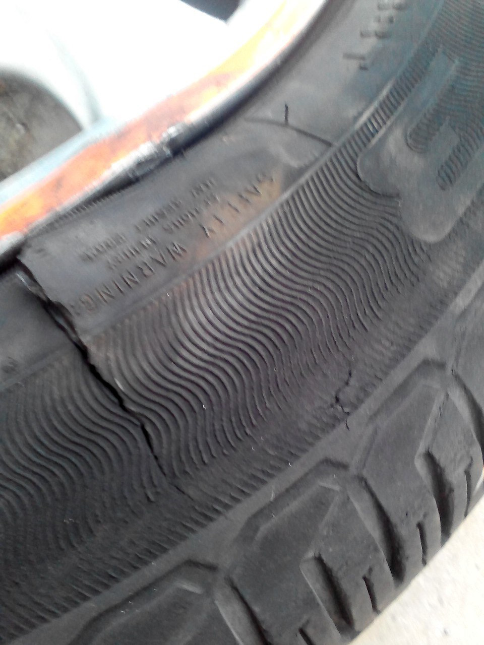 Шукаю Good Year GT3 185/65/R15 або 2 колеса 185/65/R15 2