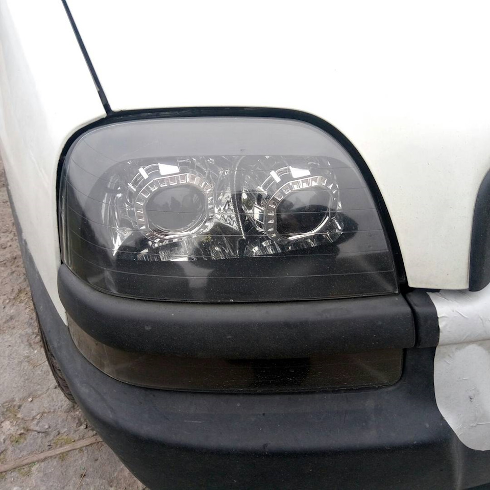 Поліровка та бронювання фар Doblo I 1