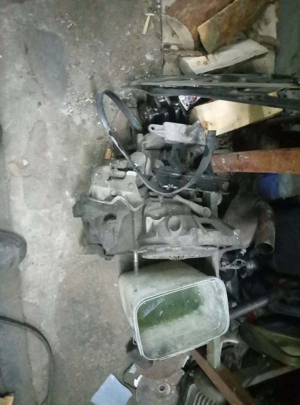 Продам коробку 1.3