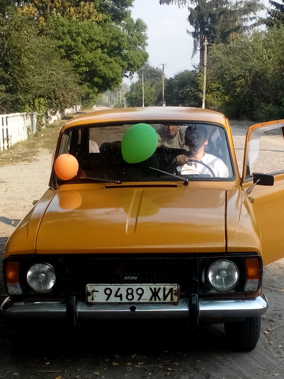 Москвич із двигуном ззаду:D 2