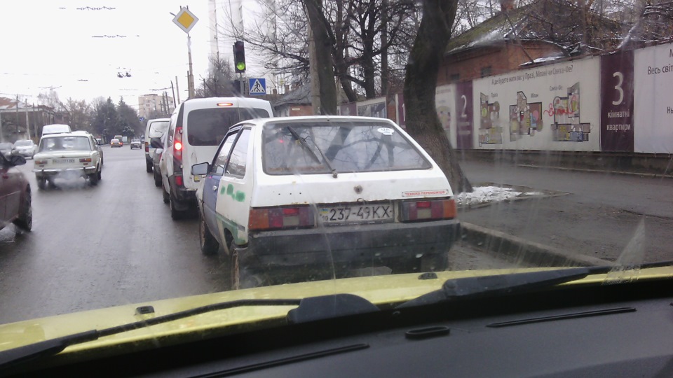 На вулицях Хмельницького) 2
