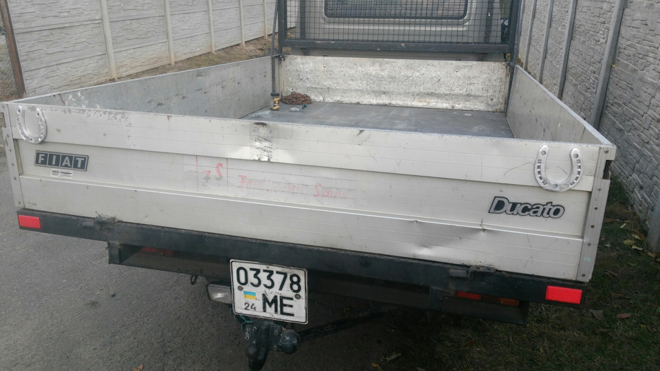 Додаткова фара на задній хід 4