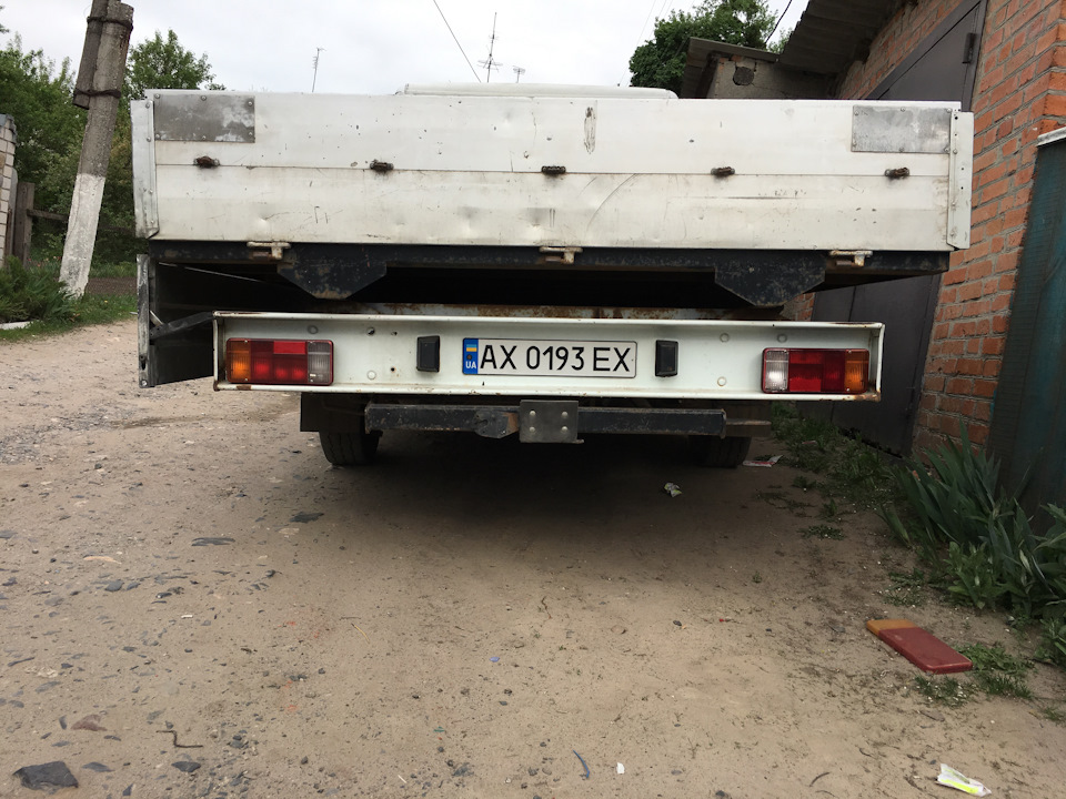 Спарене світло заднього ходу 4