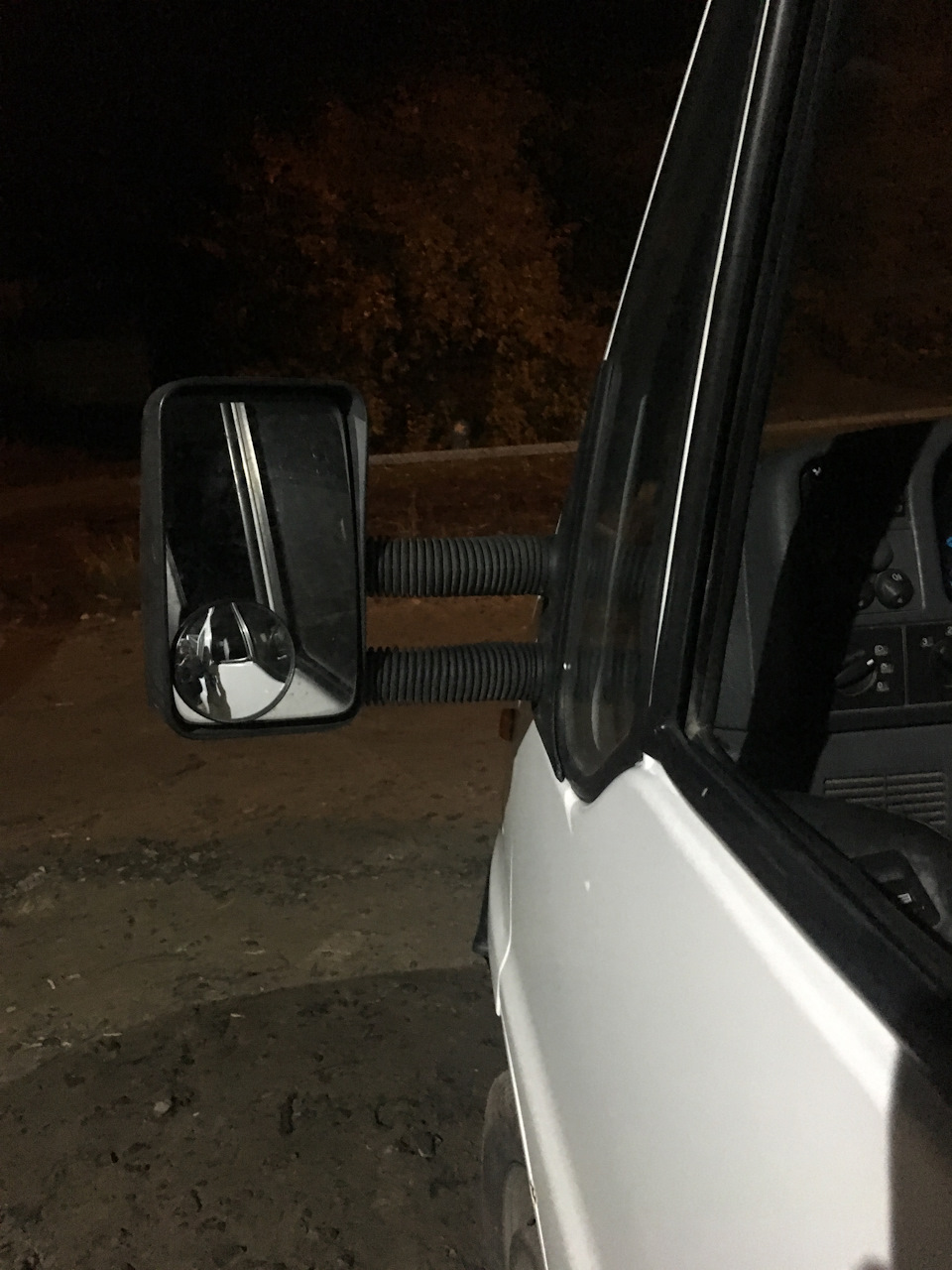 Подовження лівого дзеркала заднього виду 4
