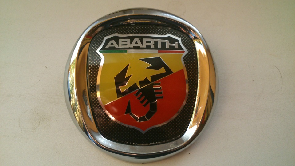 Емблема Abarth 1