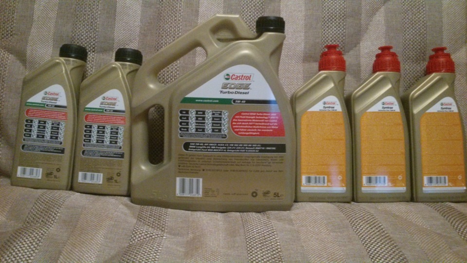 Масло в мотор та КПП Castrol. 4