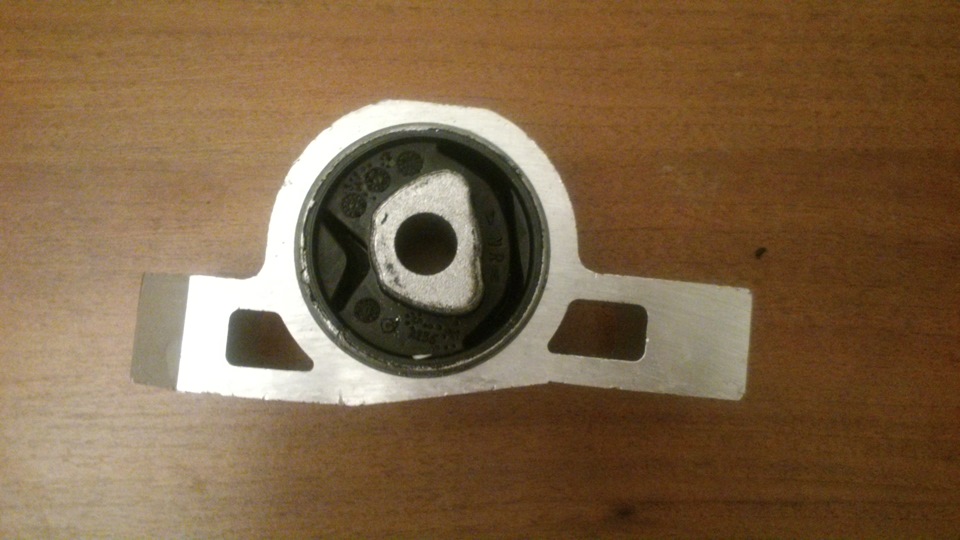 Подушки двигуна. 3