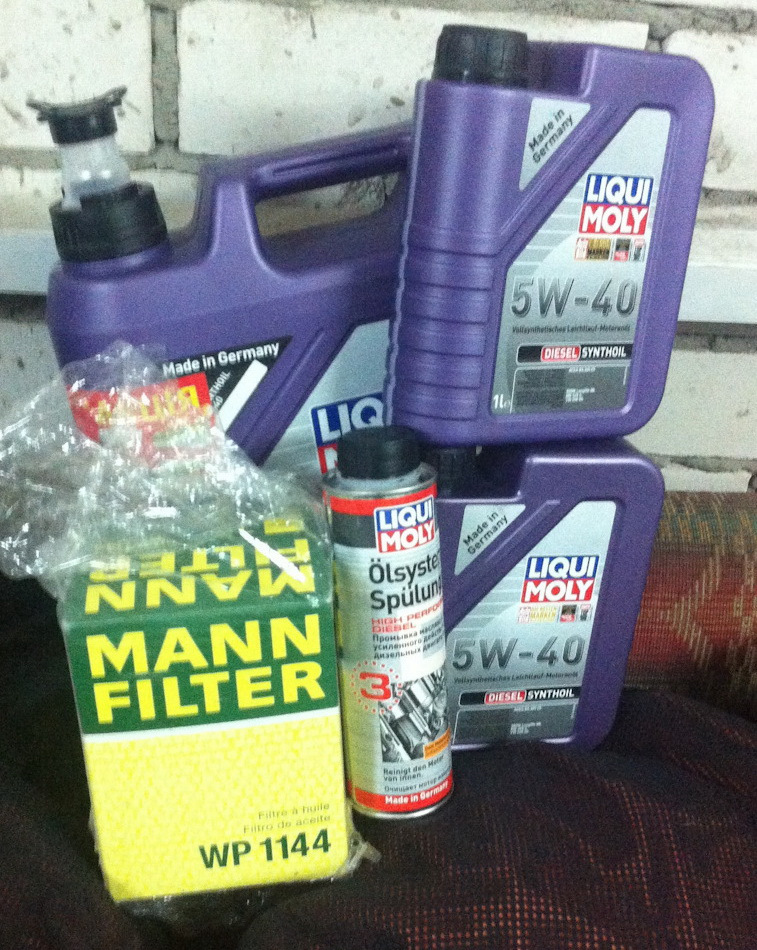 Планове обслуговування двигуна Sofim 2.5TDI: заміна мастила, LiquiMoly 5W-40 Diesel Synthoil 1