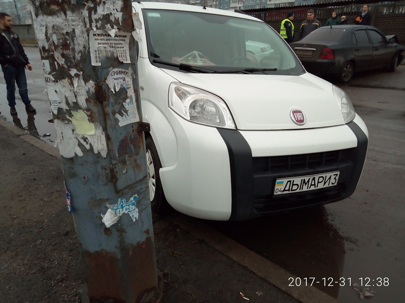 ...хто в лазню, хто в ДТП. 3