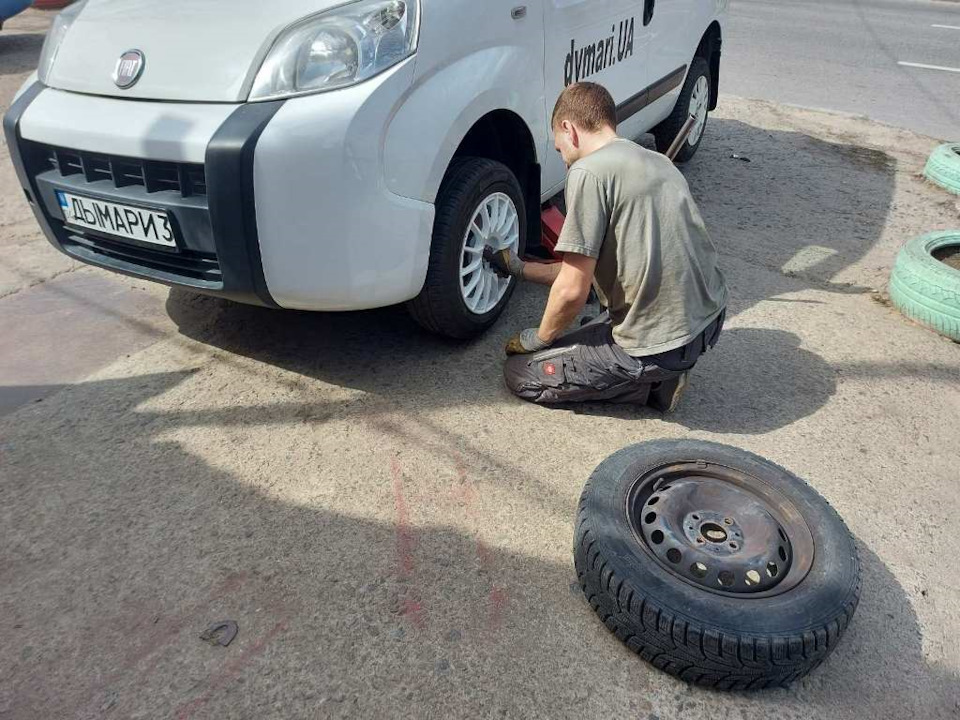 Сірена по нервах, а радість від дисків. 2