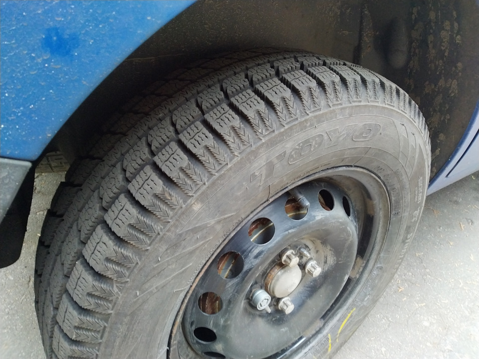 Перевзувся. Важкий вибір, що одягнути. Toyo 185/70 R14. 4