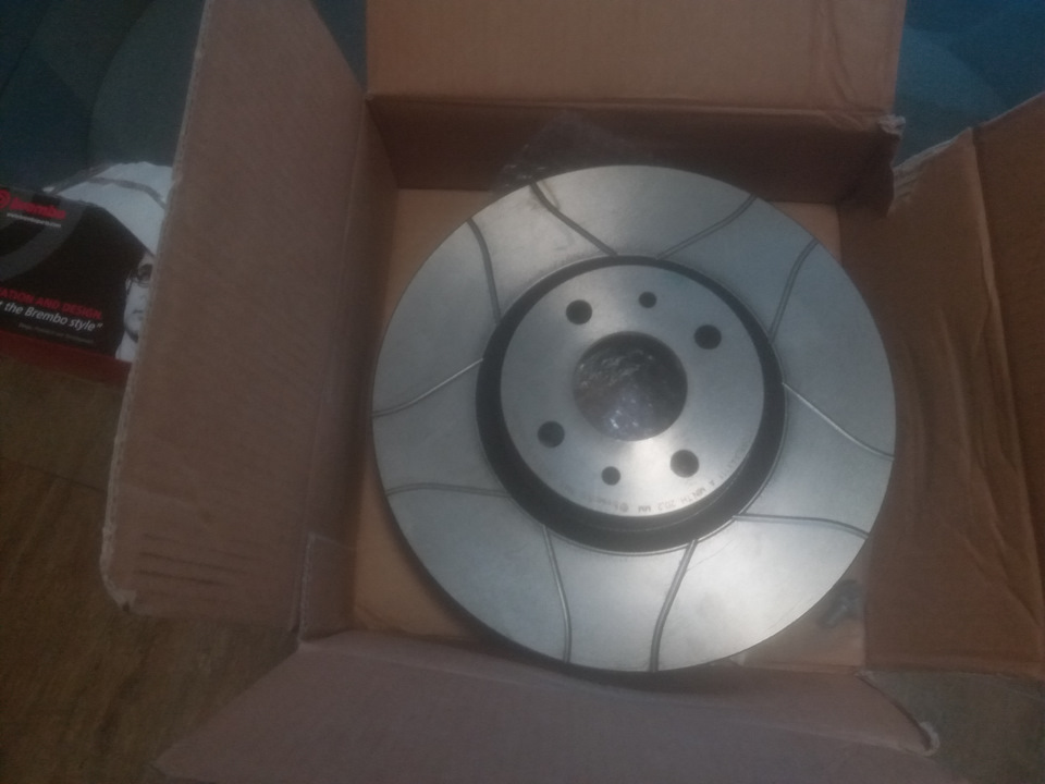 Посилені гальма. КРОК 4. Диски Brembo 284 мм. 4