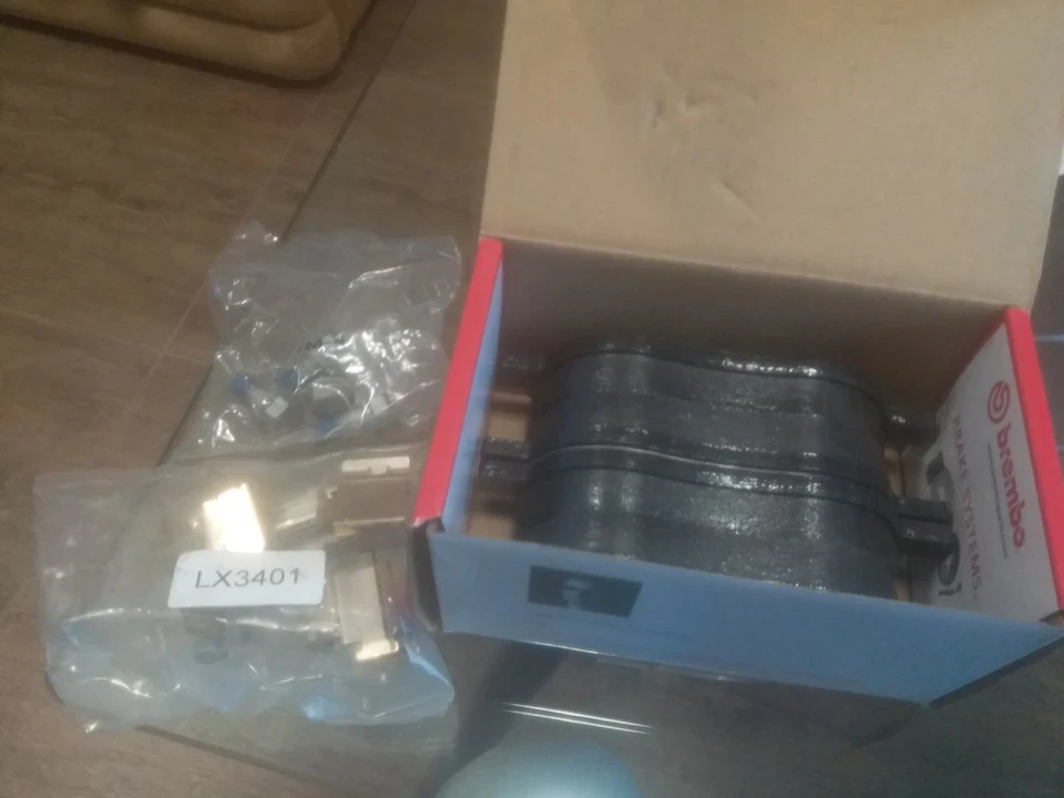 Посилені гальма. КРОК 5. Brembo колодки.