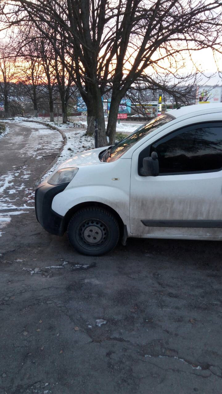 Фото з проставками +20 мм. на двох осях 3