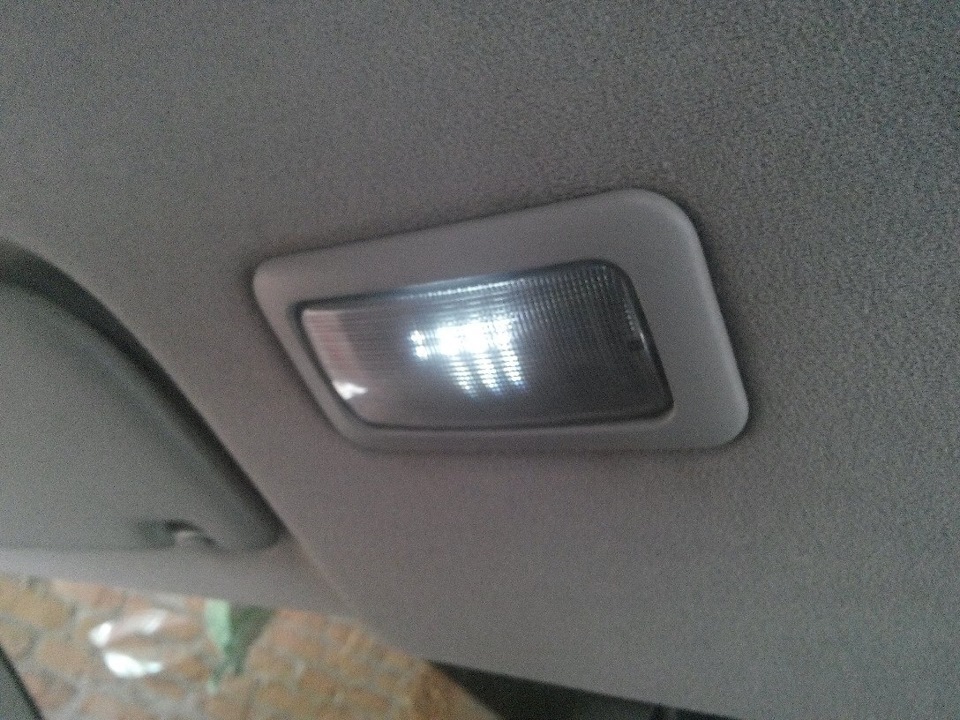 Світло в салоні 1