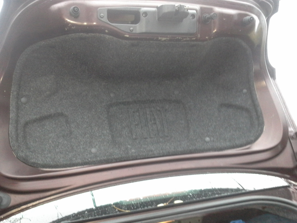 coloring trunk lid trim 2