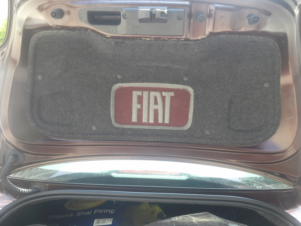 coloring trunk lid trim 1