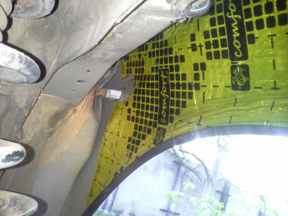 Крило-front fender vibro insulation 2