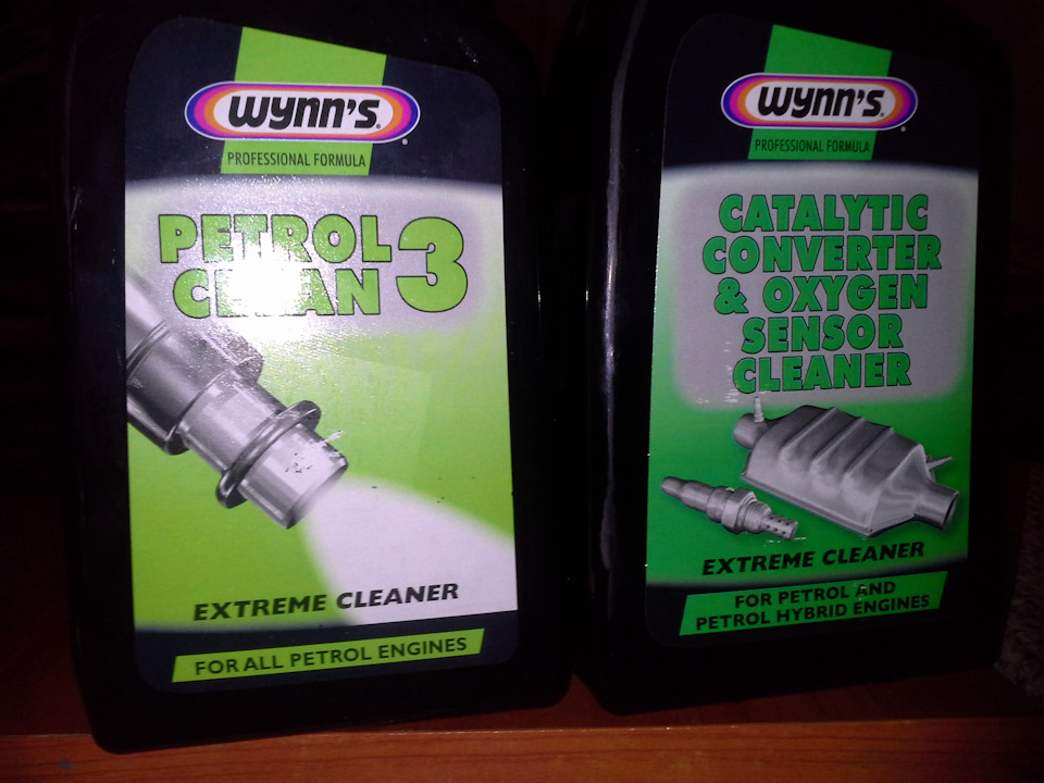 wynn's petrol clean 3 + catalytic converter & oxygen sensor cleaner 1