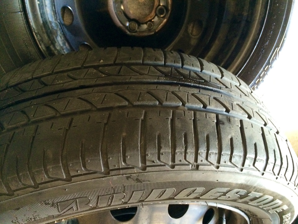 Продам літні шини Bridgestone B250 195/60 R15 1