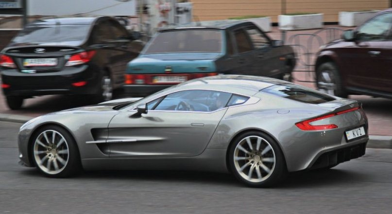 Хто їздить найдорожчим авто України 3