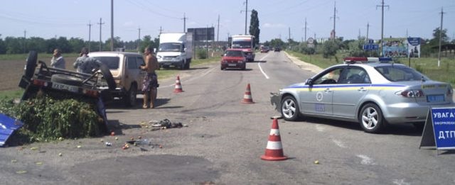Милиционер спас 260 детей от аварии, загородив дорогу своим авто 1