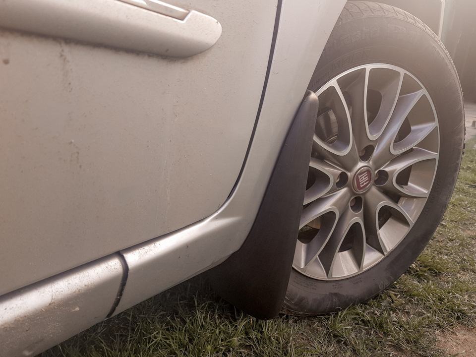 Бризковики L Locker fiat punto 2