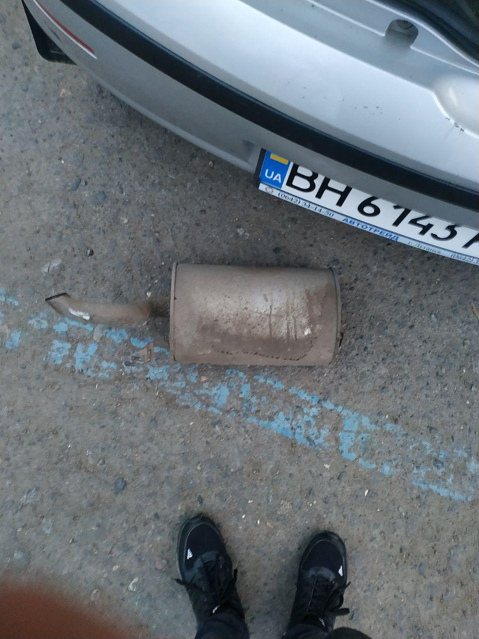 Історія з гумкою або як я подушку глушника змінював 5