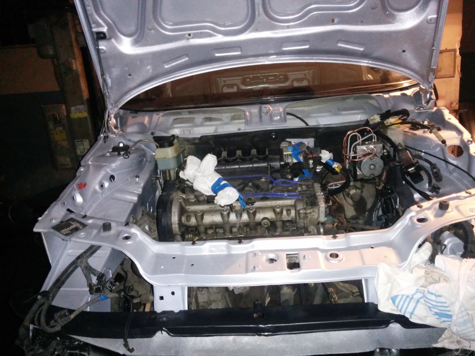 Двигун 1.2 16v на своєму місці. 1