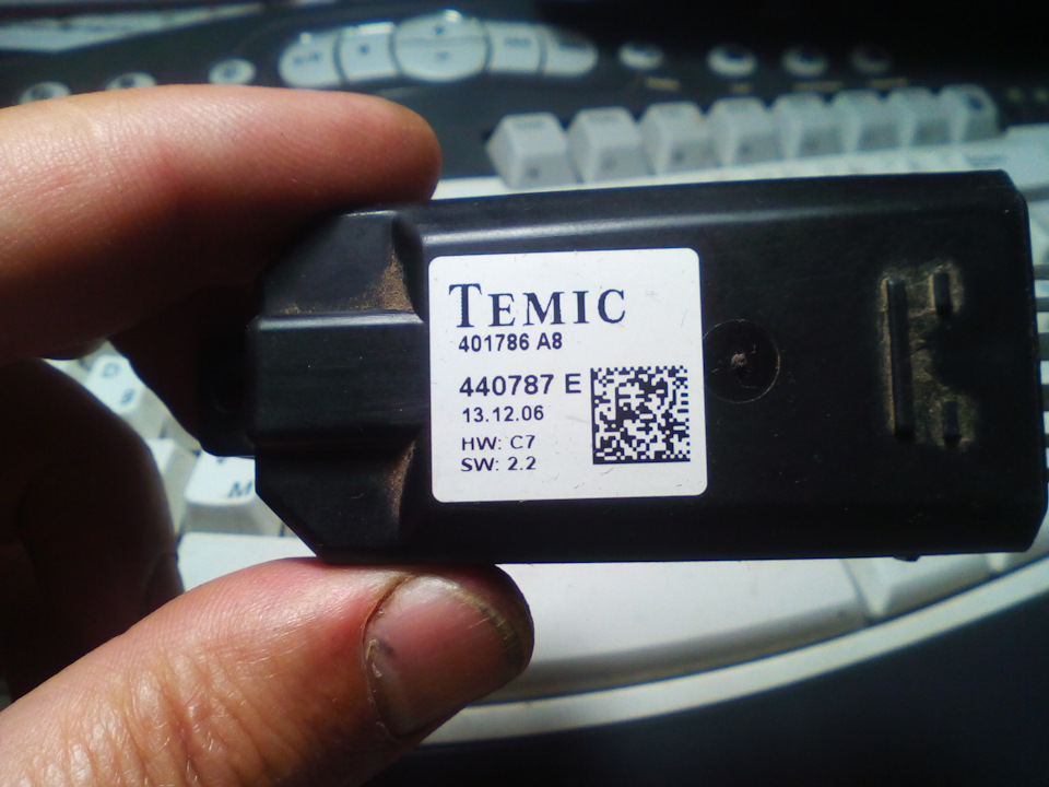 склопідйомник, ел.плата. Ні, банально, контакти! 3