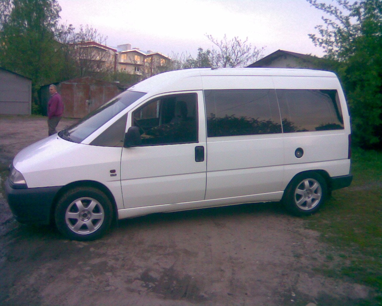 Будок на дисках 2